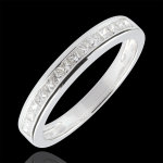 Anneau diamants princesse sertis rail - 0. 36 carats - or blanc 18 carats
