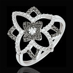 Bague destine - fleur de lune - or blanc 18 carats et diamants