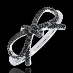 Bague noeud finesse diamants noirs - argent et diamants Bague noeud finesse diamants noirs - argent et diamants