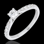 Bague solitaire belle chrie or blanc 18 carats - diamant 0. 3 carat