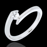 Bague solitaire princesse �toile or blanc 18 carats - diamant 0. 22 cara