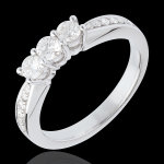 Bague trilogie or blanc 18 carats pave - 0. 5 carats
