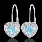 Boucles d'oreilles coeur enchantement - topaze bleue - or blanc 9 carats Boucles d'oreilles coeur enchantement - topaze bleue - or blanc 9 carats