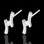 Boucles d'oreilles nid pr�cieux - apostrophe diamants - or blanc 18 car