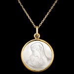 Mdaille amour maternel  or jaune 18 carats et nacre