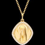 M�daille sertie vierge marie � or jaune 9 carats et diamants de synth
