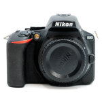 Nikon d5600 boitier nu (occasion)