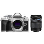 Olympus om - d e - m10 mark iv + 14 - 150mm f4 - 5. 6 ii silver