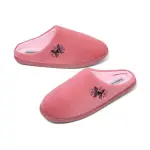 Les chaussons velours broderie papillon