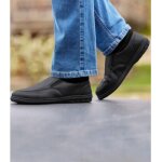 Mocassins �lastiqu�s en cro�te de cuir noire