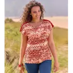 Tee - shirt fantaisie d�tails macram�