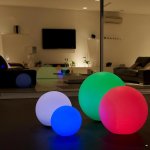 Boule lumineuse sans fil multicolore bobby blanc plastique 20cm Boule lumineuse sans fil multicolore bobby blanc plastique 20cm