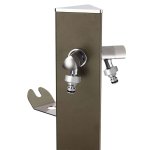 Colonne d'eau triangle verte kaki - 120 cm - aluminium - double robinet Colonne d'eau triangle verte kaki - 120 cm - aluminium - double robinet