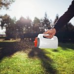 pandeur manuel  engrais ou gazon - 2 litres