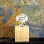 Lampe � poser en ch�ne huil�, design cubic, pour 1 ampoule, trongo