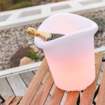 Seau À champagne lumineux yuppy blanc plastique h35cm Seau À champagne lumineux yuppy blanc plastique h35cm