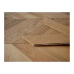 Ch�ne parquet, chevron, bross�, vernis mat 14 x 90 x 510 mm, tri naturel (1, 836 m� / paquet)