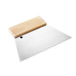 Spatule dent�e b 5